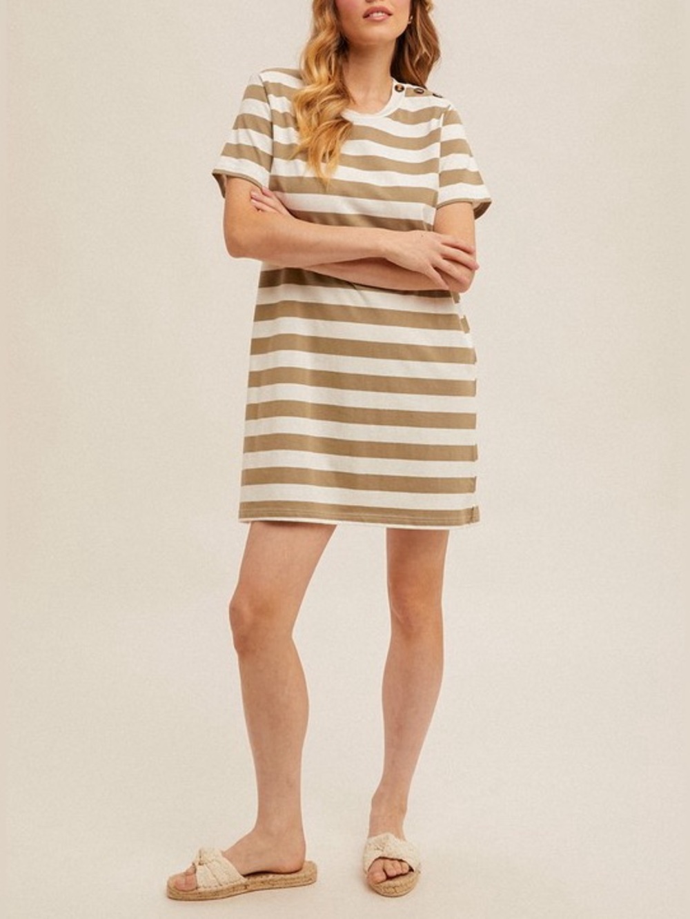 BUTTON DETAILED STRIPE T-SHIRT DRESS - Picture 2 of 3